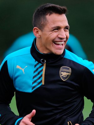 Alexis Sánchez y Mayte Rodríguez a punto de confirmar su relación