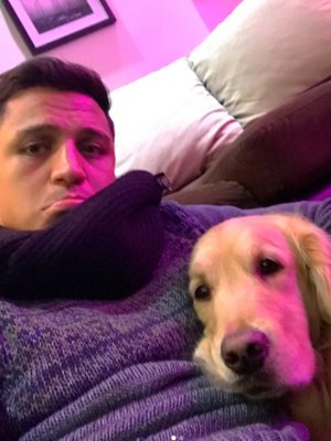 [GALERÍA] Alexis Sánchez y sus días amor, 