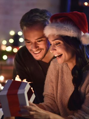 #EspecialNavidad: ¡Confirmado! Los chilenos somos mejores dando que recibiendo