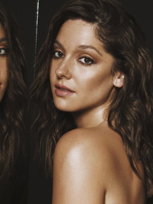 Kel Calderón incursiona en el maquillaje y crea un labial junto a MAC Cosmetics