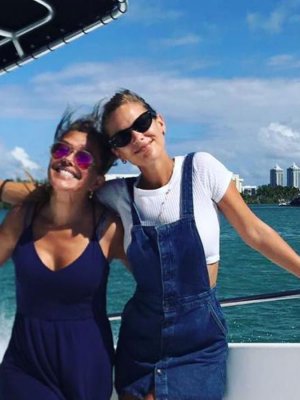 Carolina Arregui y Mayte Rodríguez posaron junto a famosa modelo internacional