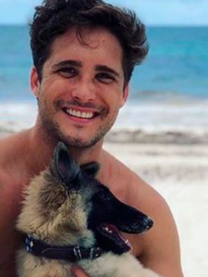 Este es el niño que podría “reemplazar” a Diego Boneta en Luis Miguel La Serie