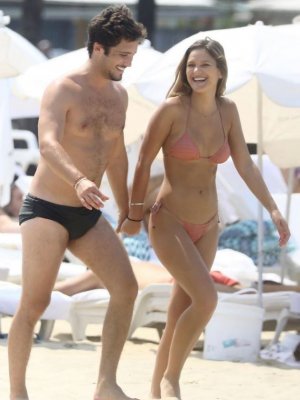 Las románticas postales de Mayte Rodríguez y Diego Boneta en Río de Janeiro