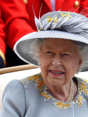 La Reina Isabel dejará de comprar prendas confeccionadas con pieles de animales