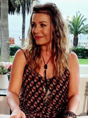 Seguidores de Claudia Conserva la defendieron de pesado comentario sobre su edad