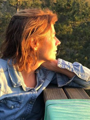 El amoroso regalo de cumpleaños que recibió Kathy Salosny desde Rapa Nui