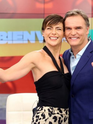 Tonka Tomicic y Amaro Gómez Pablos están en cuarentena obligatoria