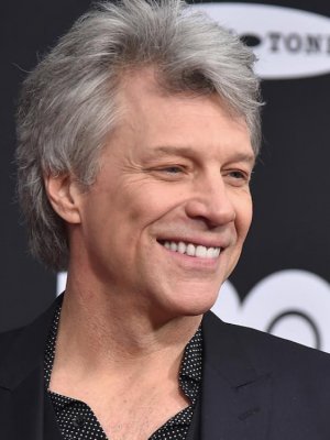 Hijo de Bon Jovi se roba las miradas en Instagram