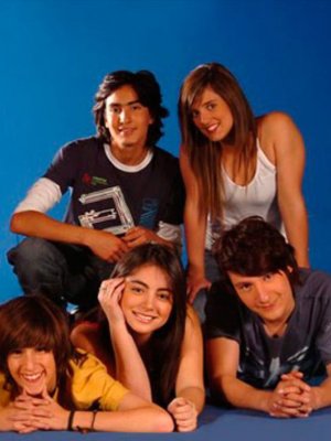 Ex integrante de “BKN” presentó a su hijo recién nacido