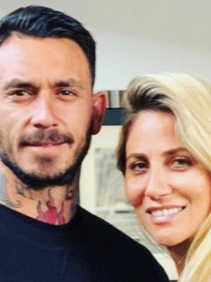 Mauricio Pinilla y Gisella Gallardo celebran 10 años de matrimonio con romántica postal