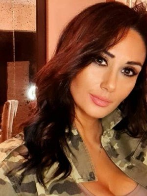 Pamela Díaz y su hija Pascuala recrearon icónica escena de “La dama y el vagabundo”