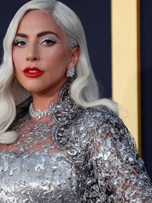 El extravagante look de Lady Gaga para votar en las elecciones presidenciales de Estados Unidos