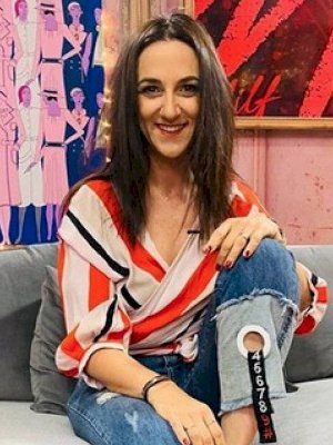 Aseguran que Renata Bravo se fue de Milf por fuerte pelea con otra de sus conductoras