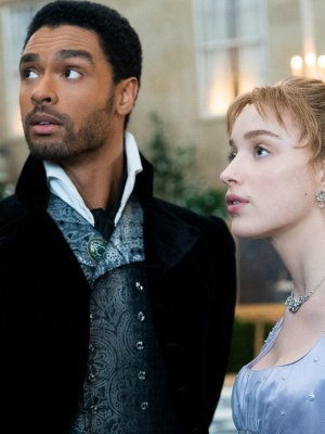 Simon Basset, el galán ideal para pasar todo un fin de semana