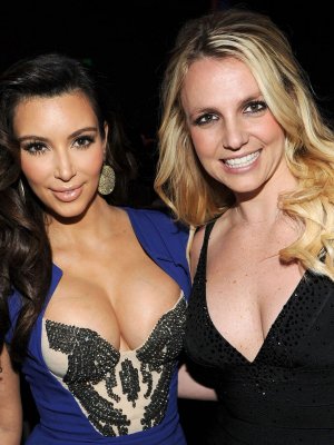 Kim Kardashian ofrece ayuda legal a Britney Spears para librarse de la tutela de su padre