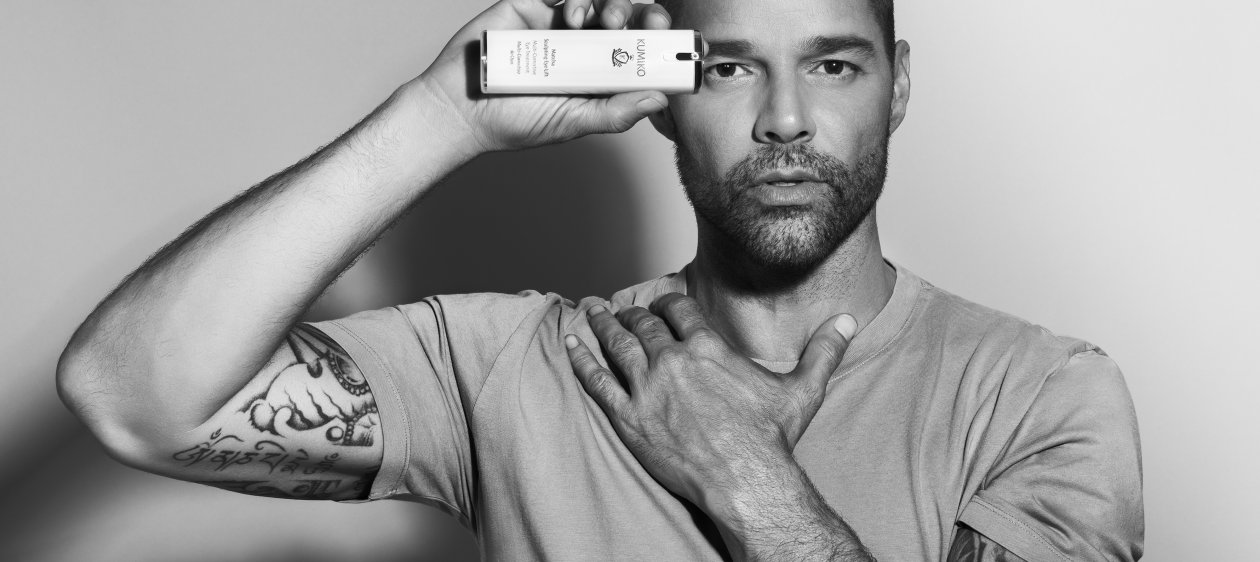 Ricky Martin invierte en destacada marca de cosmética chilena