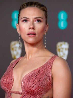 Representante de Scarlett Johansson arremetió contra Disney tras reaccionar a la demanda