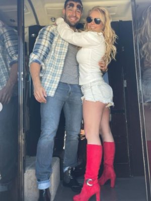 ¿Niño o niña? Britney Spears agradece a su novio por el nuevo integrante de la familia