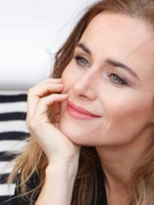 ¡Impresionante! Amaya Forch estrena radical cambio de look