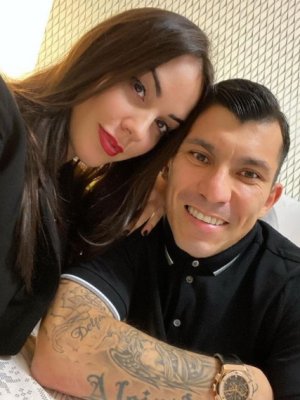 Cristina Morales envía su amor a Gary Medel con Covid 19
