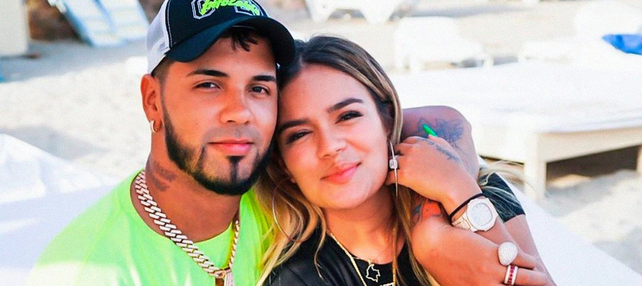 Anuel AA se borra el tatuaje en honor a Karol G tras pedirle matrimonio a Yailin