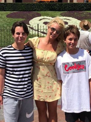Britney Spears responde a su ex esposo tras polémicos dichos sobre sus hijos: "Les di todo"