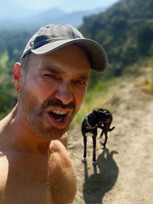 El bello gesto navideño de Jordi Castell por un amigo de su perra