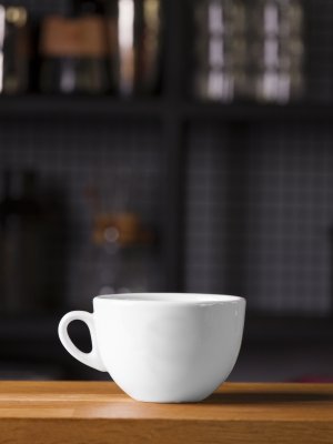 ¡Qué curioso! La ciencia indica que el café sabe mejor en taza blanca
