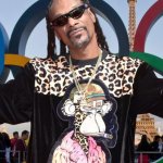 La reflexión de Snoop Dogg tras portar antorcha olímpica: "Todo se trata de paz"