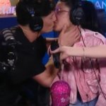 ¡Con beso y todo!: Iñigo y Eskarcita se fueron juntos de fiesta