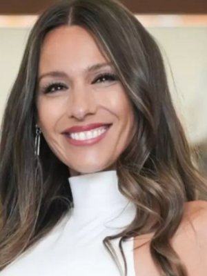 Pampita desmiente participación en programa de televisión para hablar de su divorcio