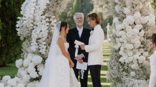 Millie Bobby Brown y Jake Bongiovi revelan fotos de su íntima boda