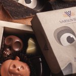 ¡Este halloween es de varsovienne! disfruta la nueVarsovienne te invita a vivir un Halloween lleno recuerdos va edición de chocolates All Hallows’ eve