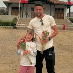 Mauricio Isla mostró logro deportivo de su hija, Luz Elif: 