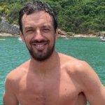 "¿Y el traje de baño?": Tomás Vodanovic desilusiona a sus fans al abrir la temporada de piscinas en Maipú