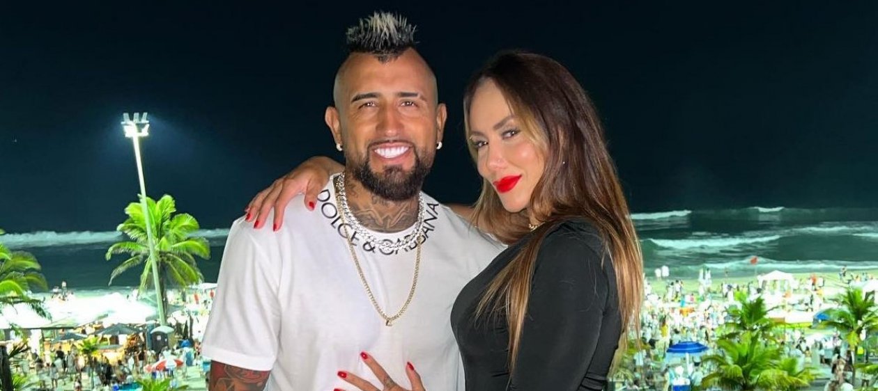 Sonia Isaza defiende a Arturo Vidal por polémica de fuegos artificiales