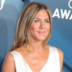 Jennifer Aniston analizó el paso de los años, el amor y la salud mental: "No necesitamos ser tan críticos”