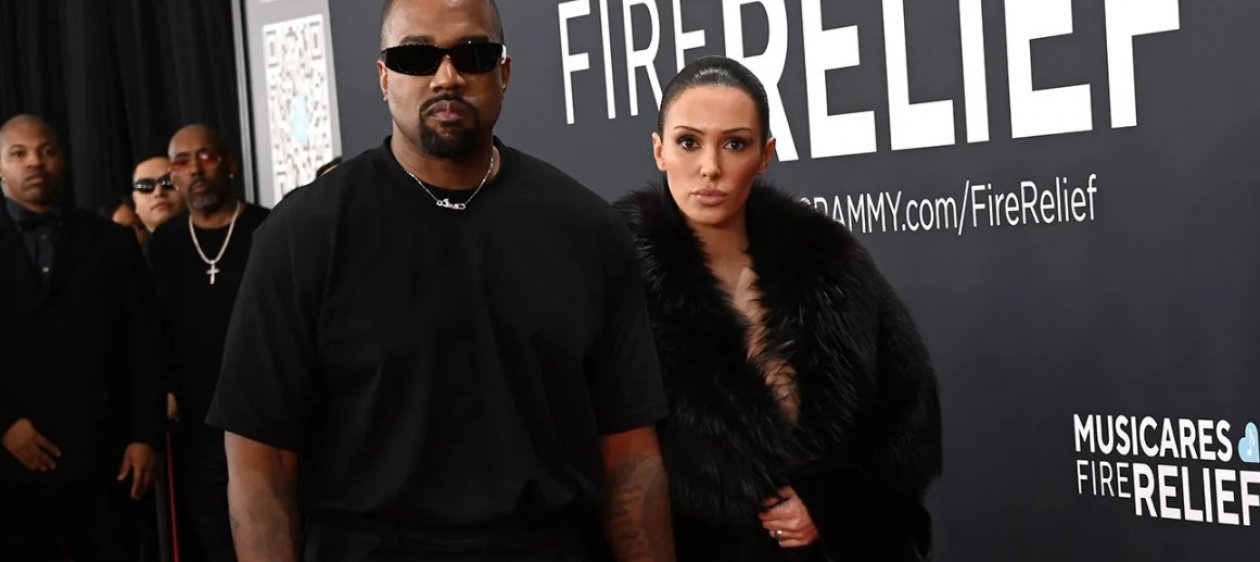 Grammy 2025: ¿Moda o provocación? Esposa de Kanye West desata polémica en alfombra roja de los premios