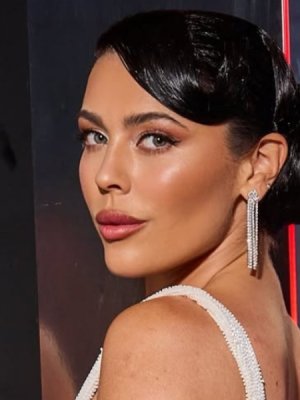 Daniela Aránguiz respondió a las críticas por su vestido en la Gala de Viña: 