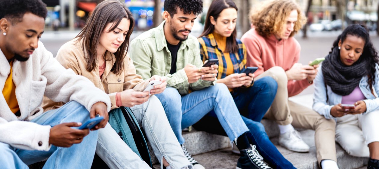 Phubbing: La adicción al celular que está destruyendo nuestras relaciones