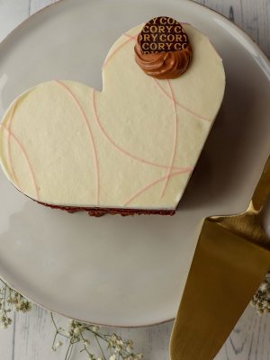 Celebra a mamá con la dulzura y tradición de la pastelería austriaca