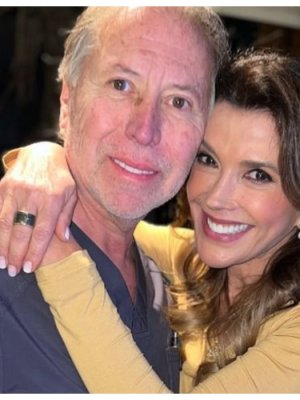 Fallece Roy Sothers, cirujano plástico y marido de Carolina Arregui