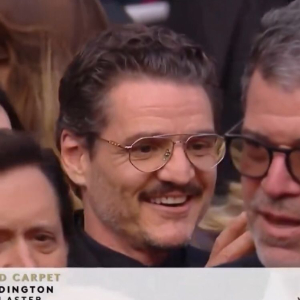Orgullo de hermano: Pedro Pascal emocionado ante Lux en la alfombra roja de Cannes