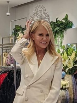 Se cumplen 38 años desde que Cecilia Bolocco se transformó en Miss Universo
