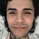 Leo Méndez Jr. comparte imágenes de su cuerpo tras compleja operación