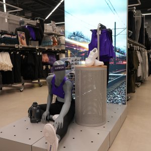 Decathlon sigue creciendo: La marca deportiva multiespecialista aterriza en Cenco Portal La Dehesa