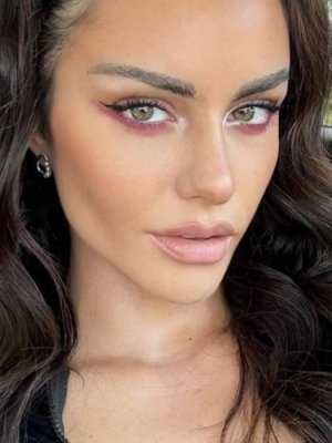 Emilia Dides mostró el lujoso regalo que se hizo por su cumpleaños