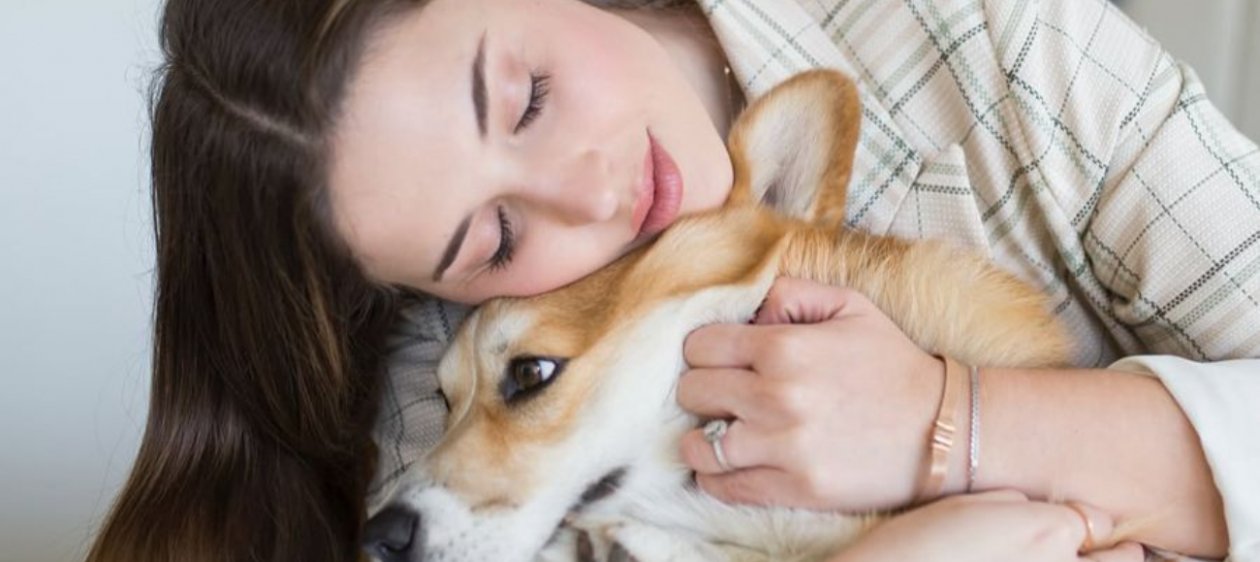 Belén Soto anuncia muerte de su perrito recién adoptado