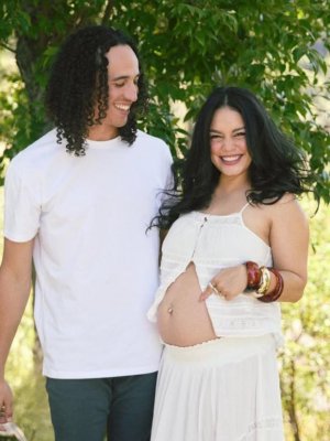 Vanessa Hudgens anuncia con tierna publicación la espera de su segundo hijo