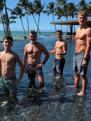 Cristián Sánchez sorprende con postales familiares desde Brasil y su hijo Facundo se roba todas las miradas